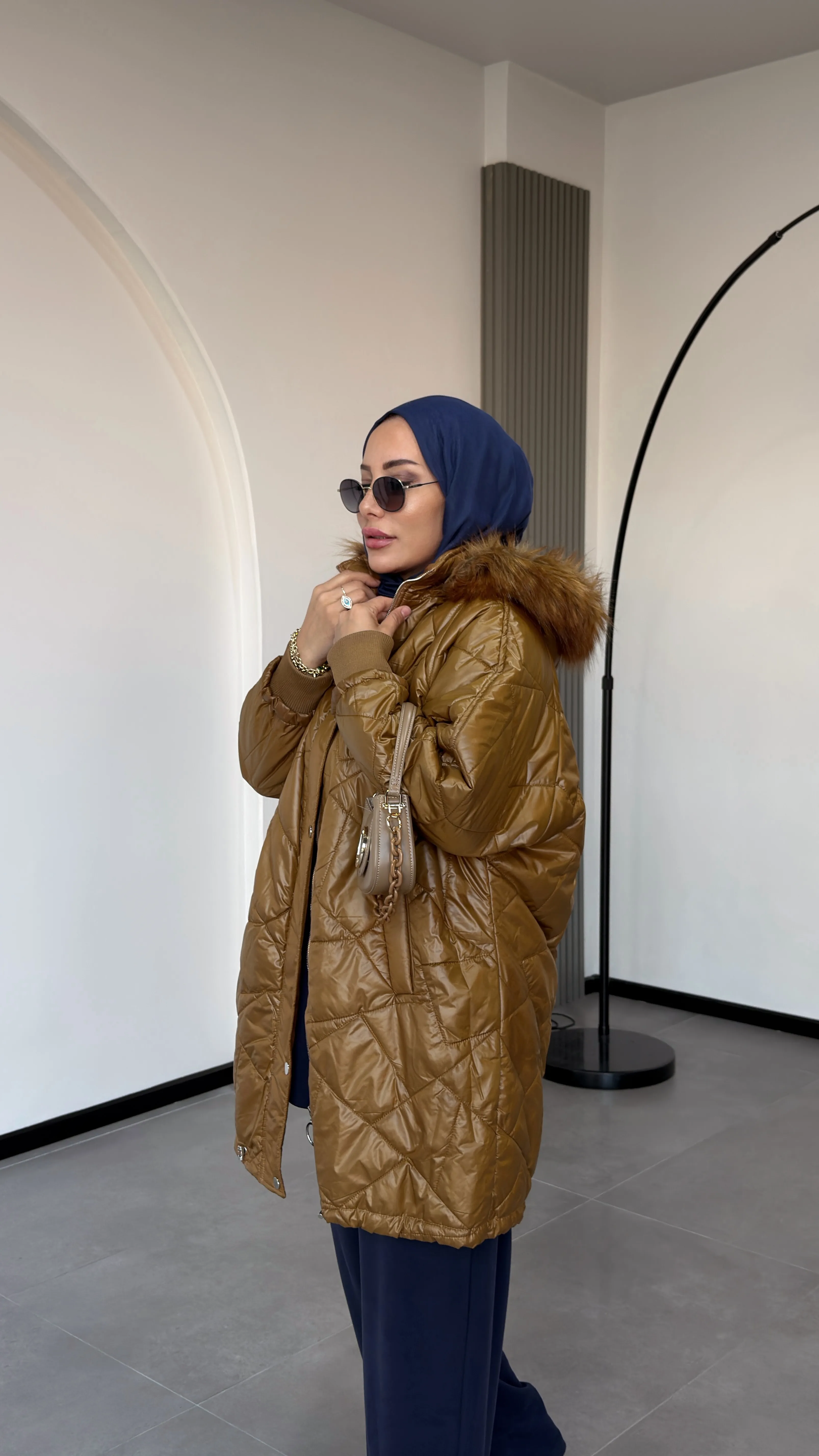 KAPİTONE MONT -KAPŞONLU - Taba