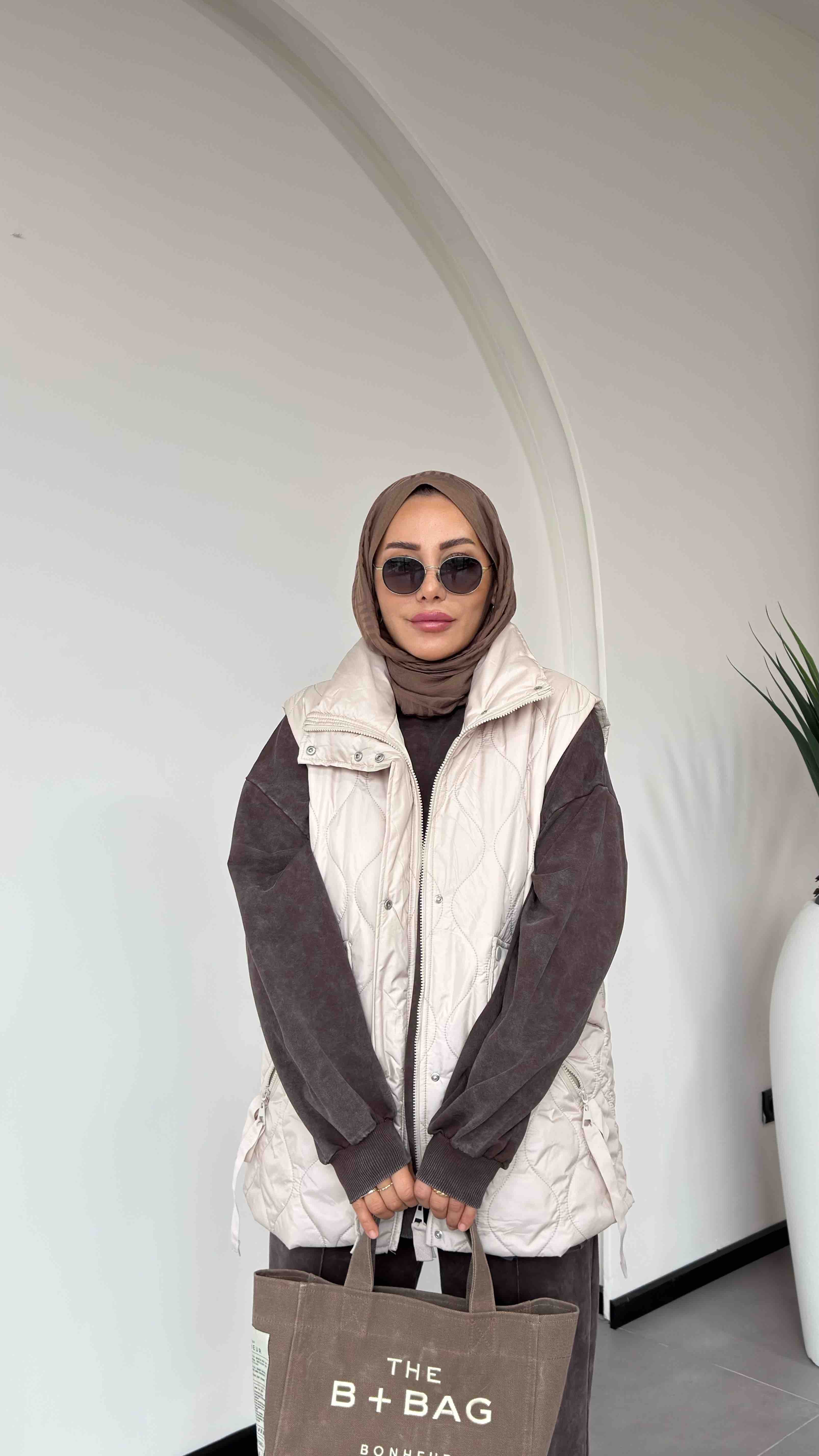 DİK YAKA SPOR ŞİŞME YELEK - Taş