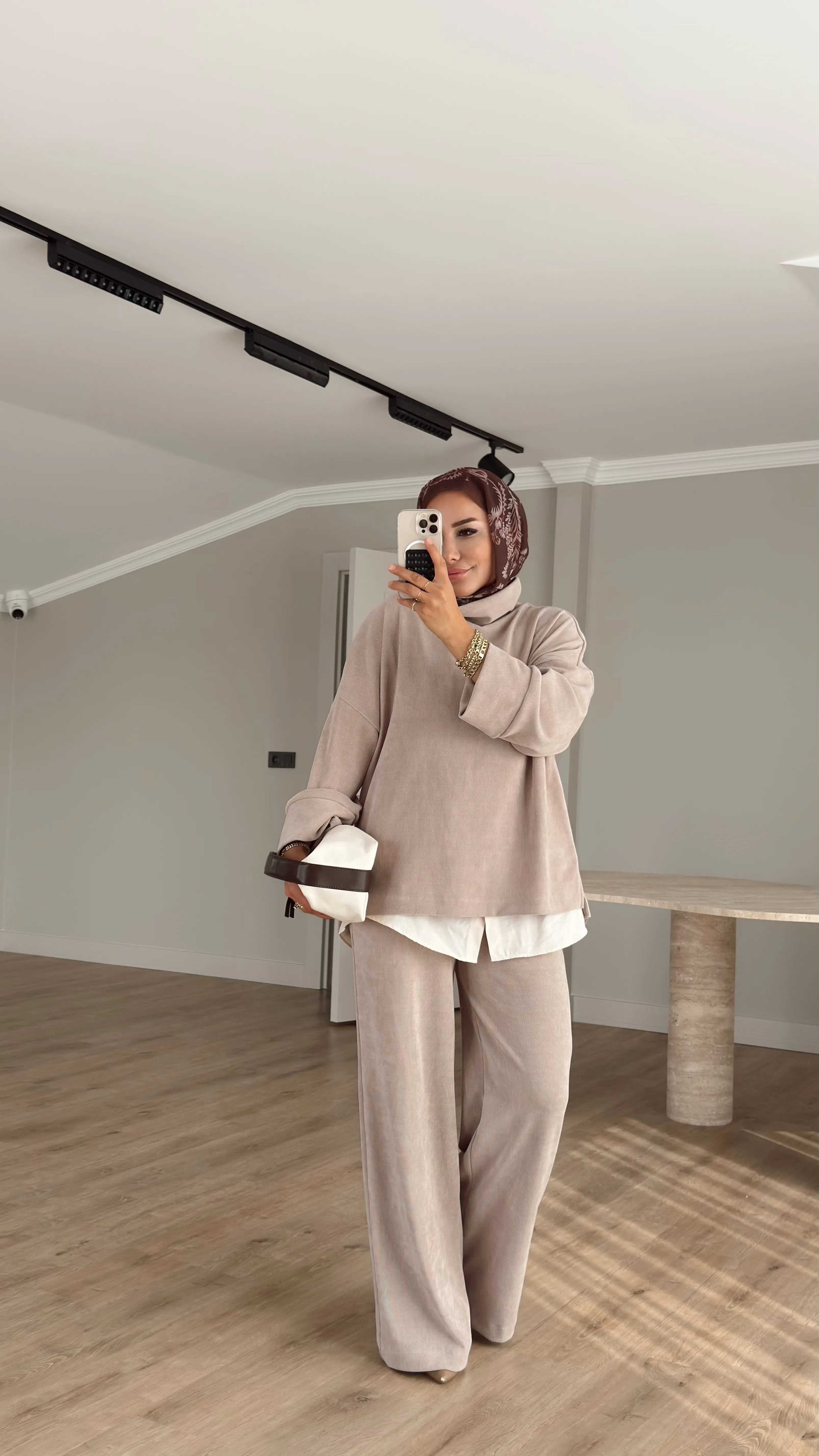 AURA FİTİLLİ KADİFE TAKIM