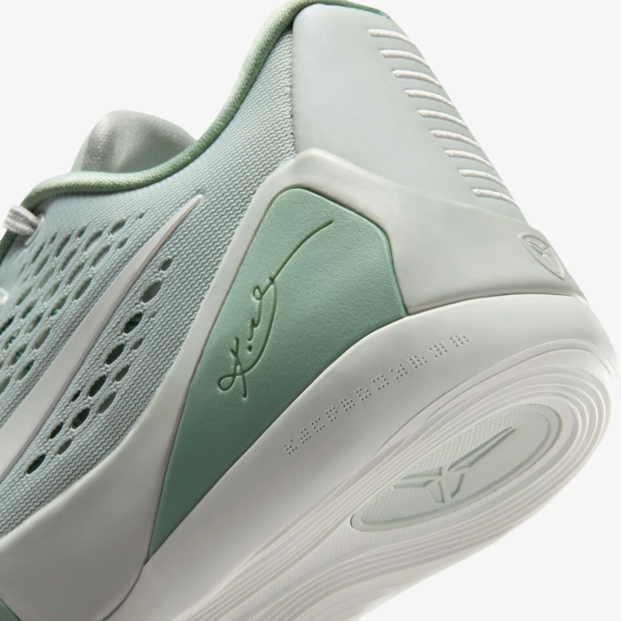 Nike Kobe 9 Elite Low EM Protro 'Light Silver Steam' - WUNDER