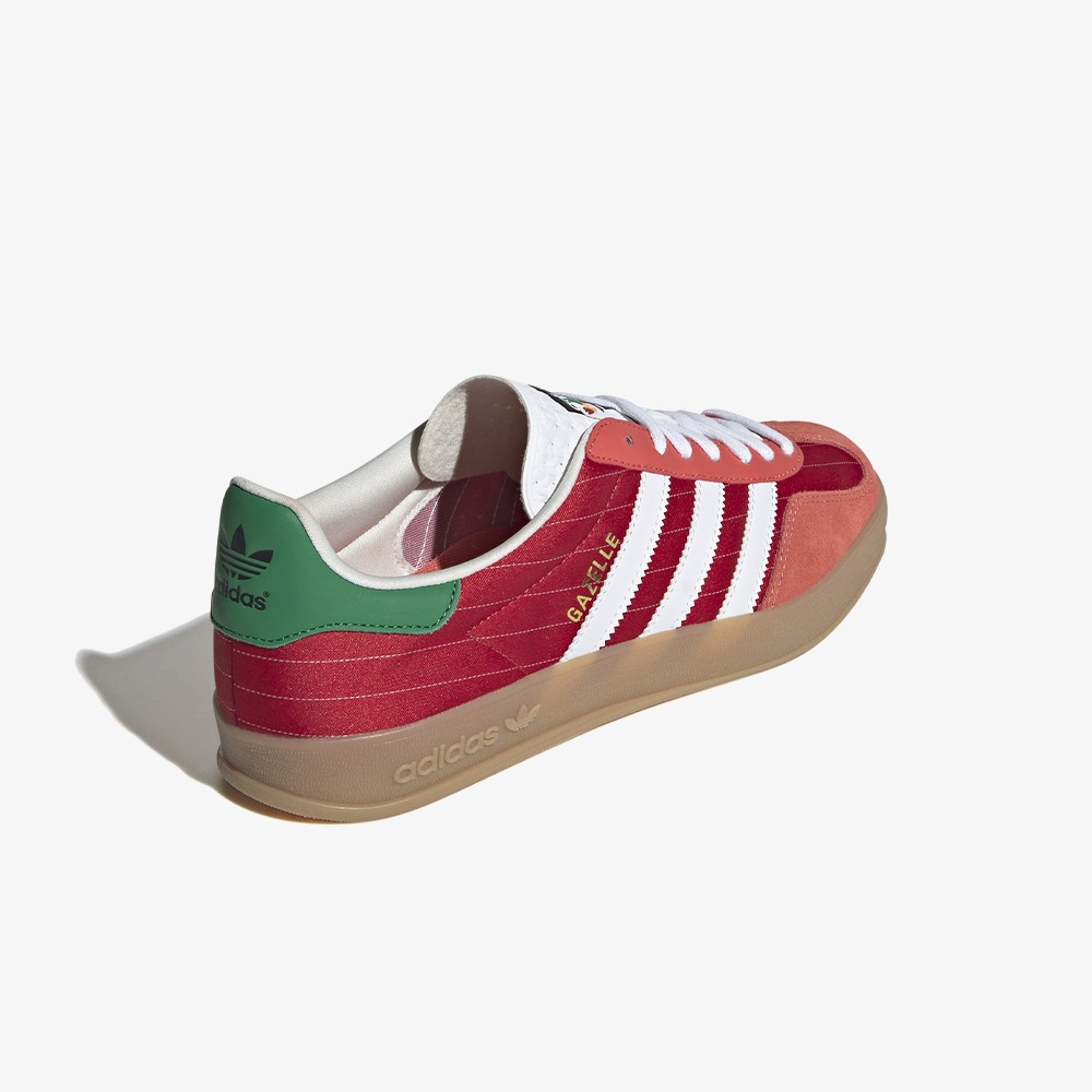 Gazelle Indoor 'Better Scarlet'