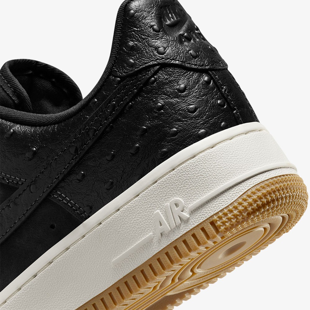 Air Force 1 '07 LX 'Black Ostrich'