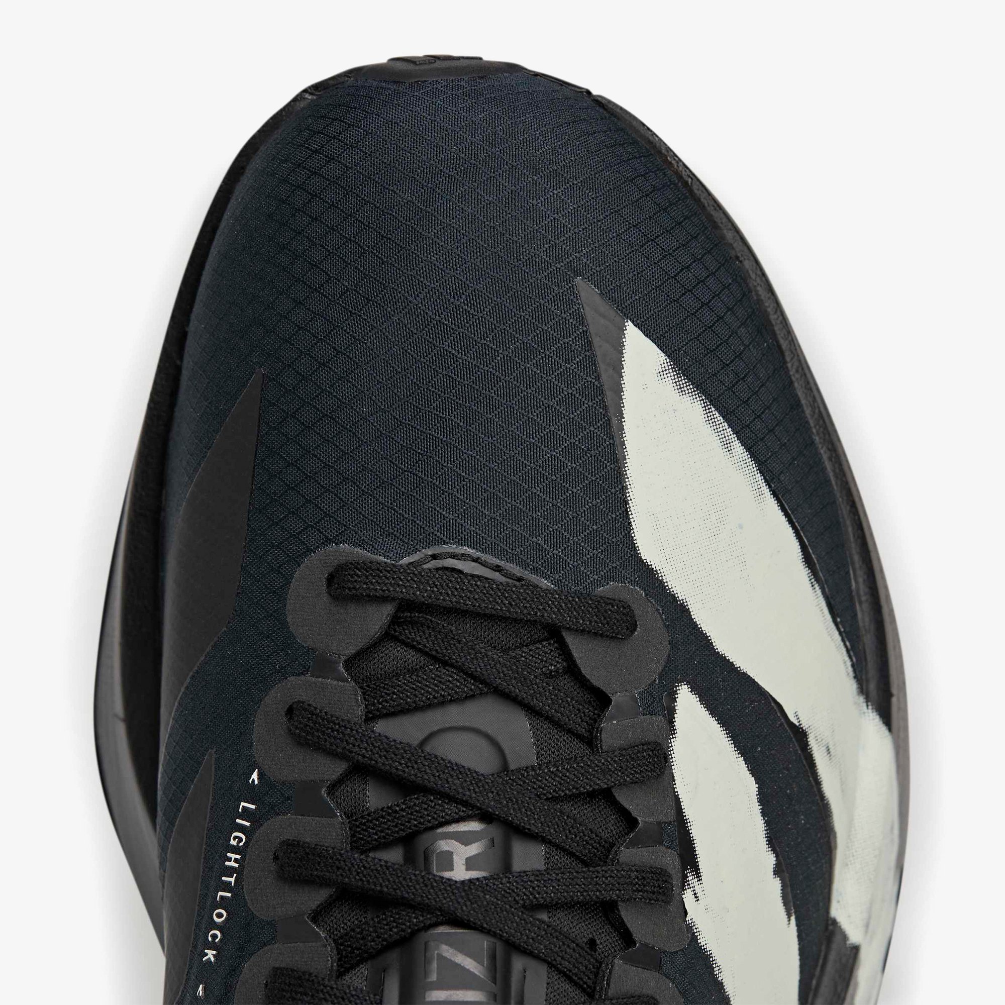 Adios Pro 4 'Black'
