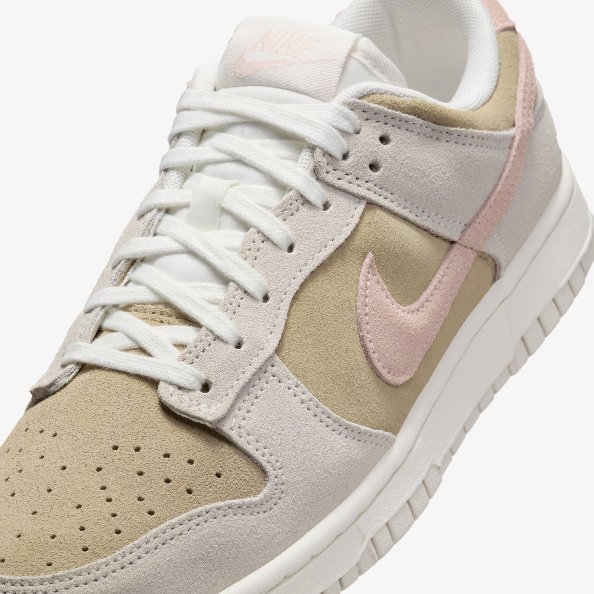 Dunk Low 'Phantom Washed Coral' (W)