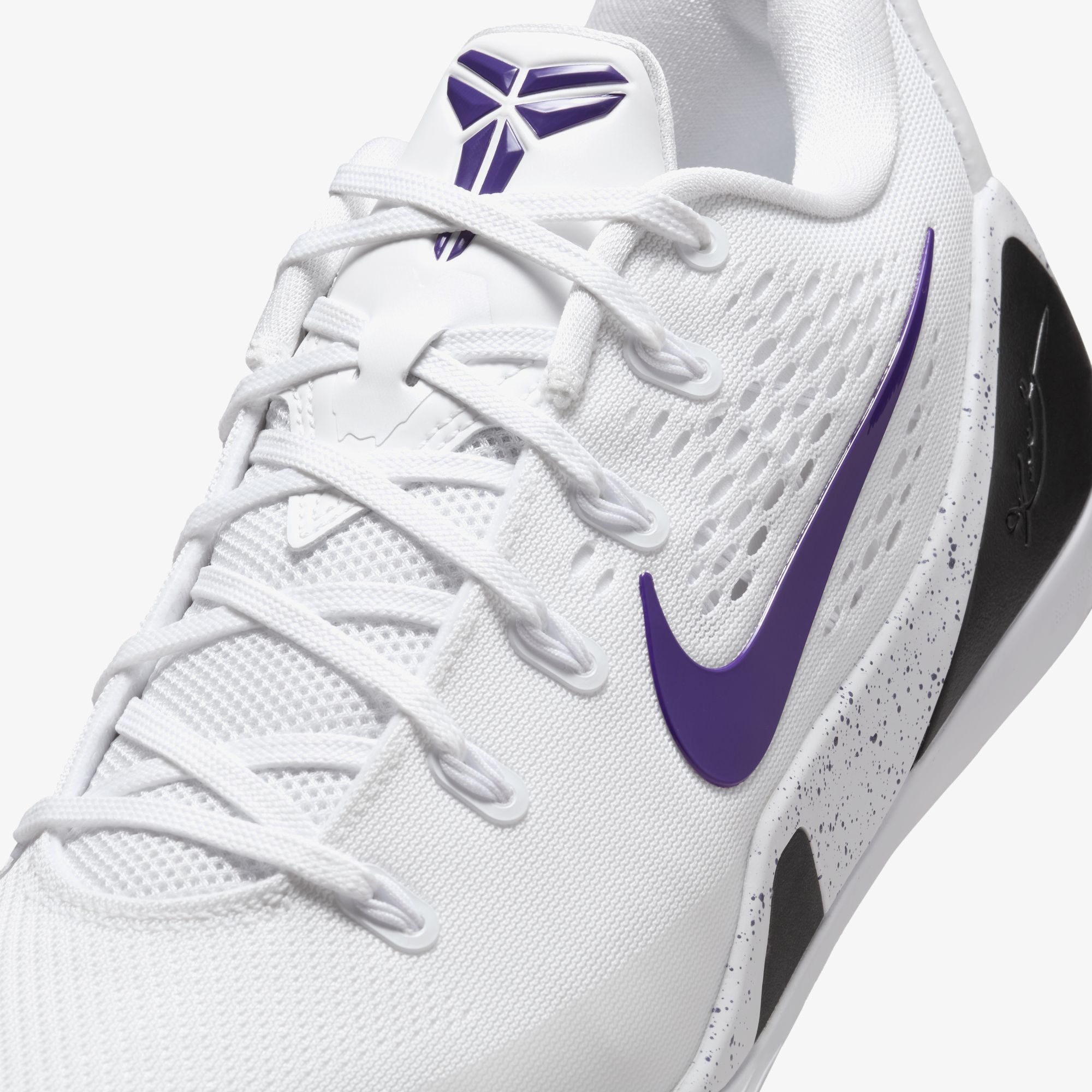 Kobe 9 Elite Low EM Protro 'White Court Purple'