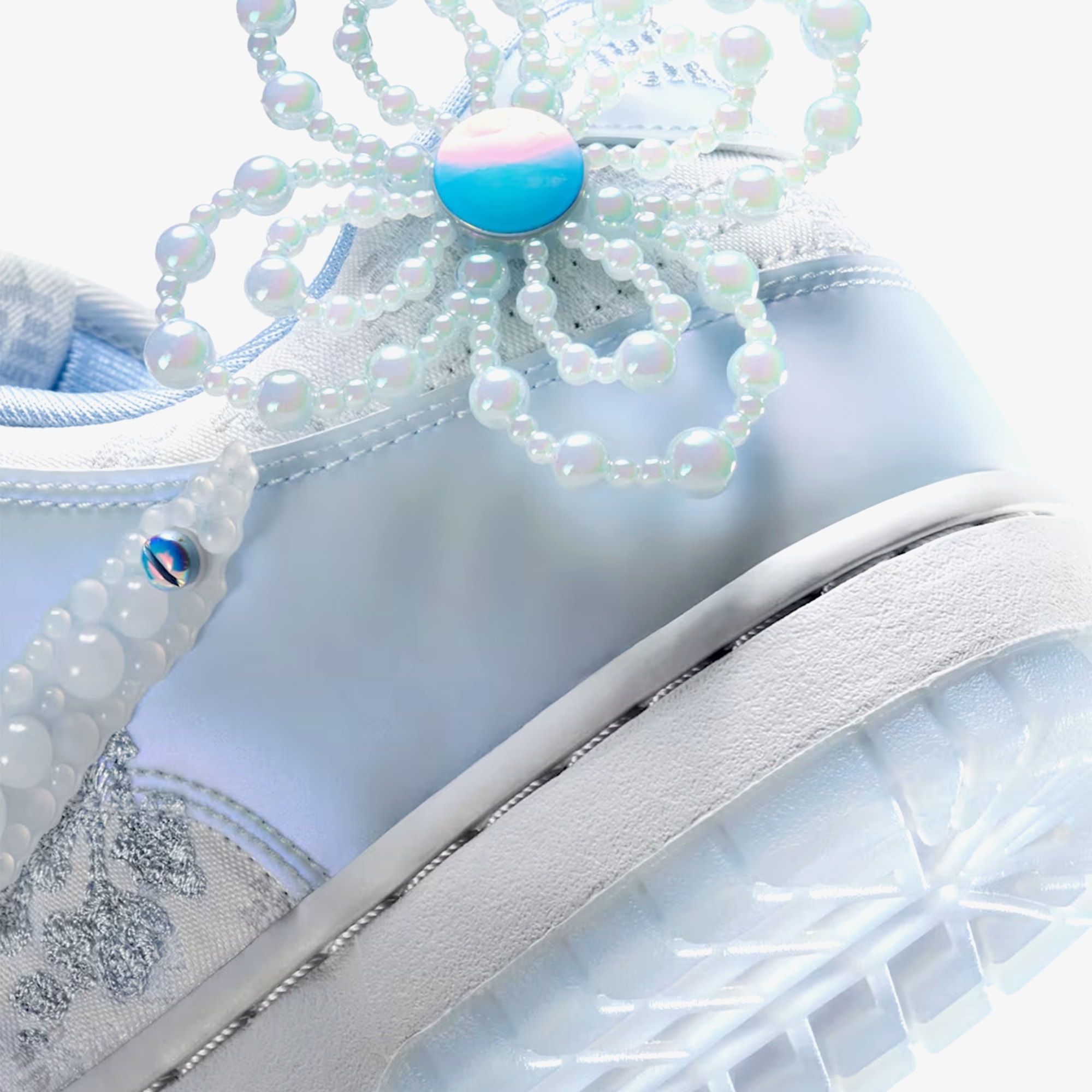 Susan Fang Dunk Low Women's Artist Collection 'Blue Tint' (W)