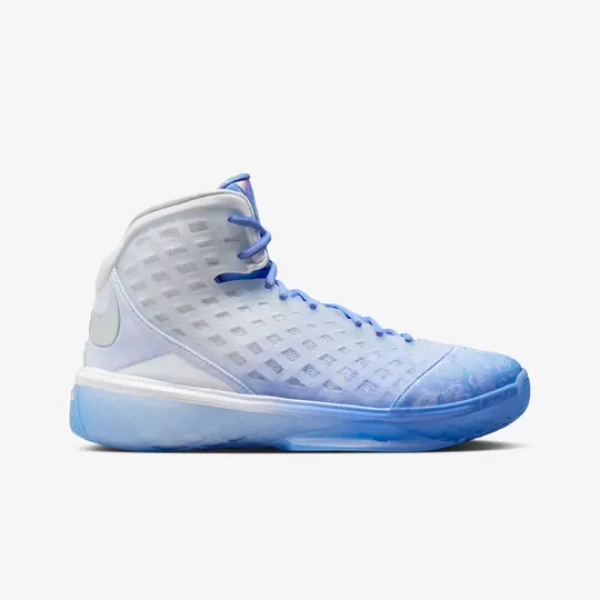 Kobe 3 Protro 'Christmas' - Görsel 2