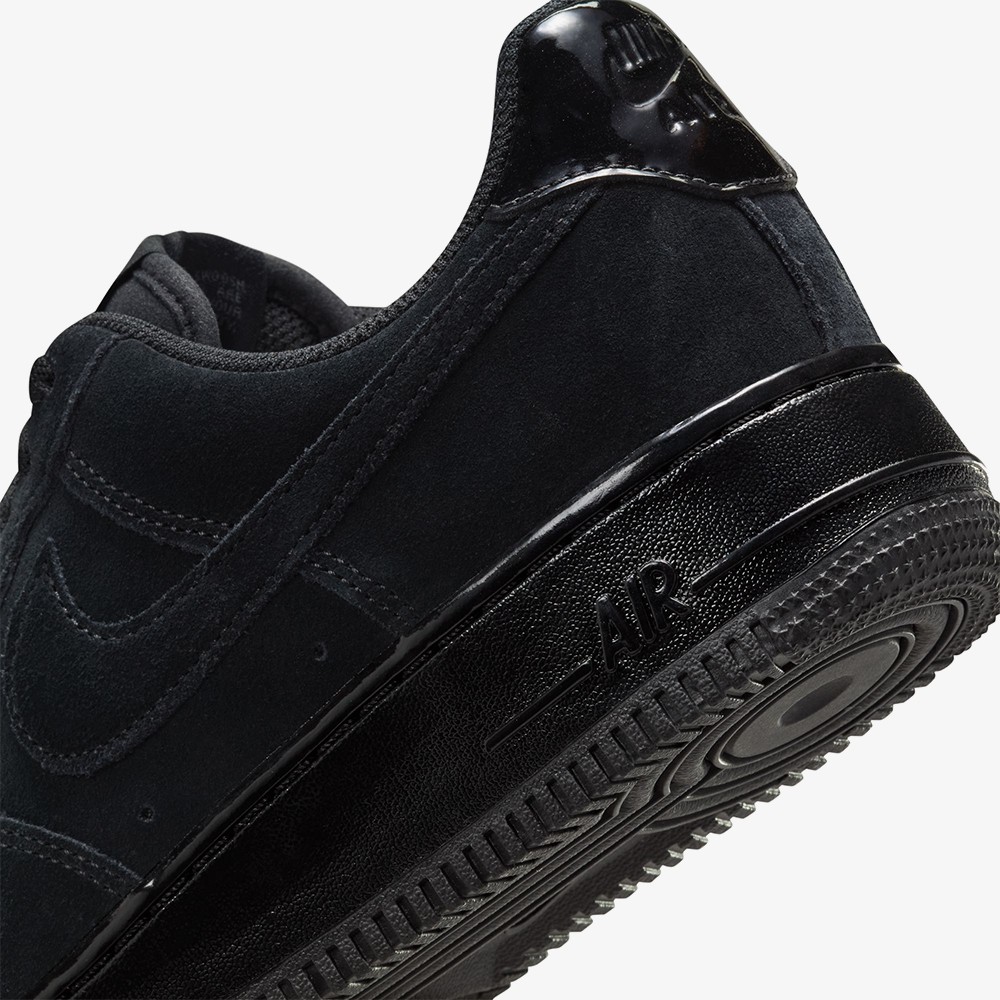 Air Force 1 Low 'Black Suede'