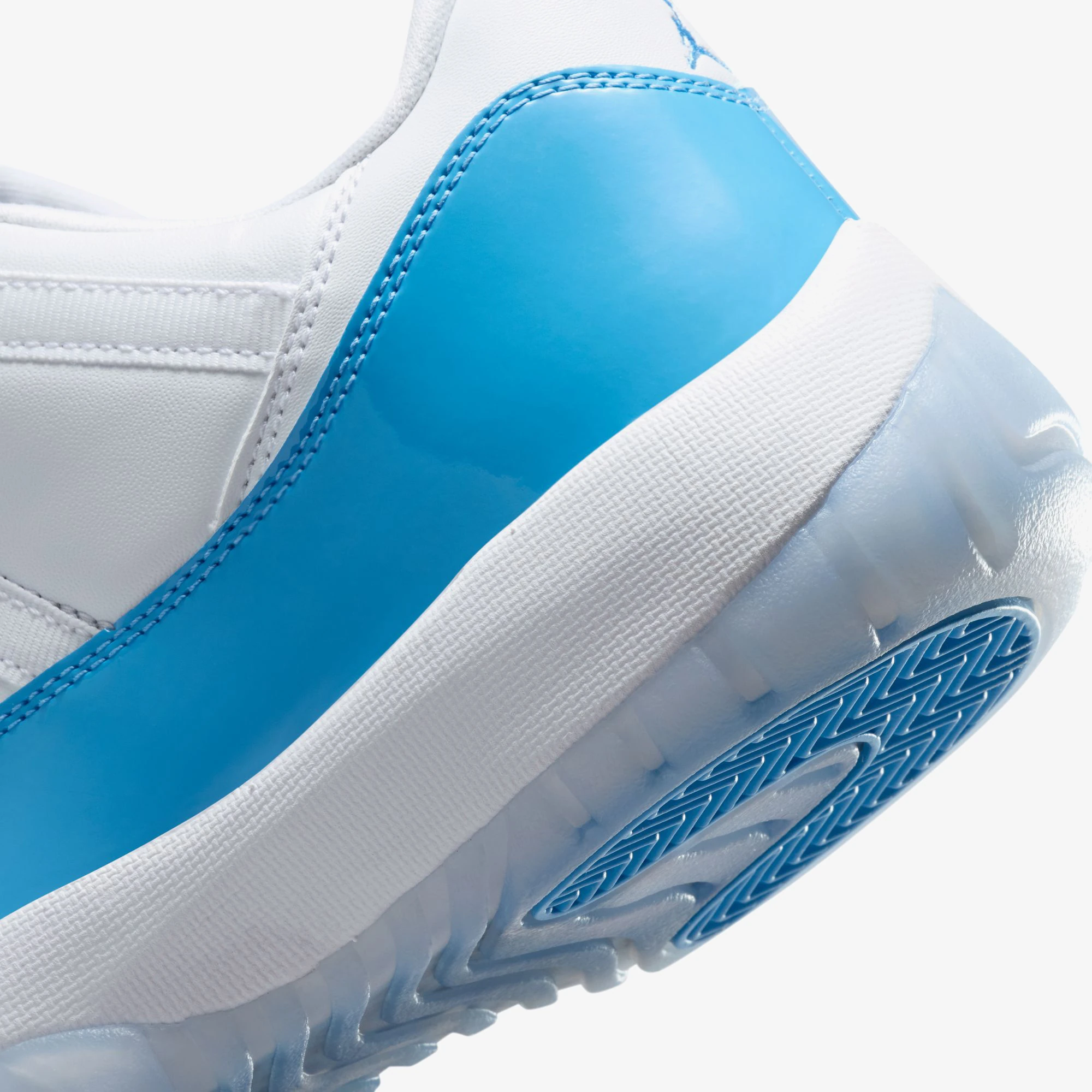 Air Jordan 11 Retro Low 