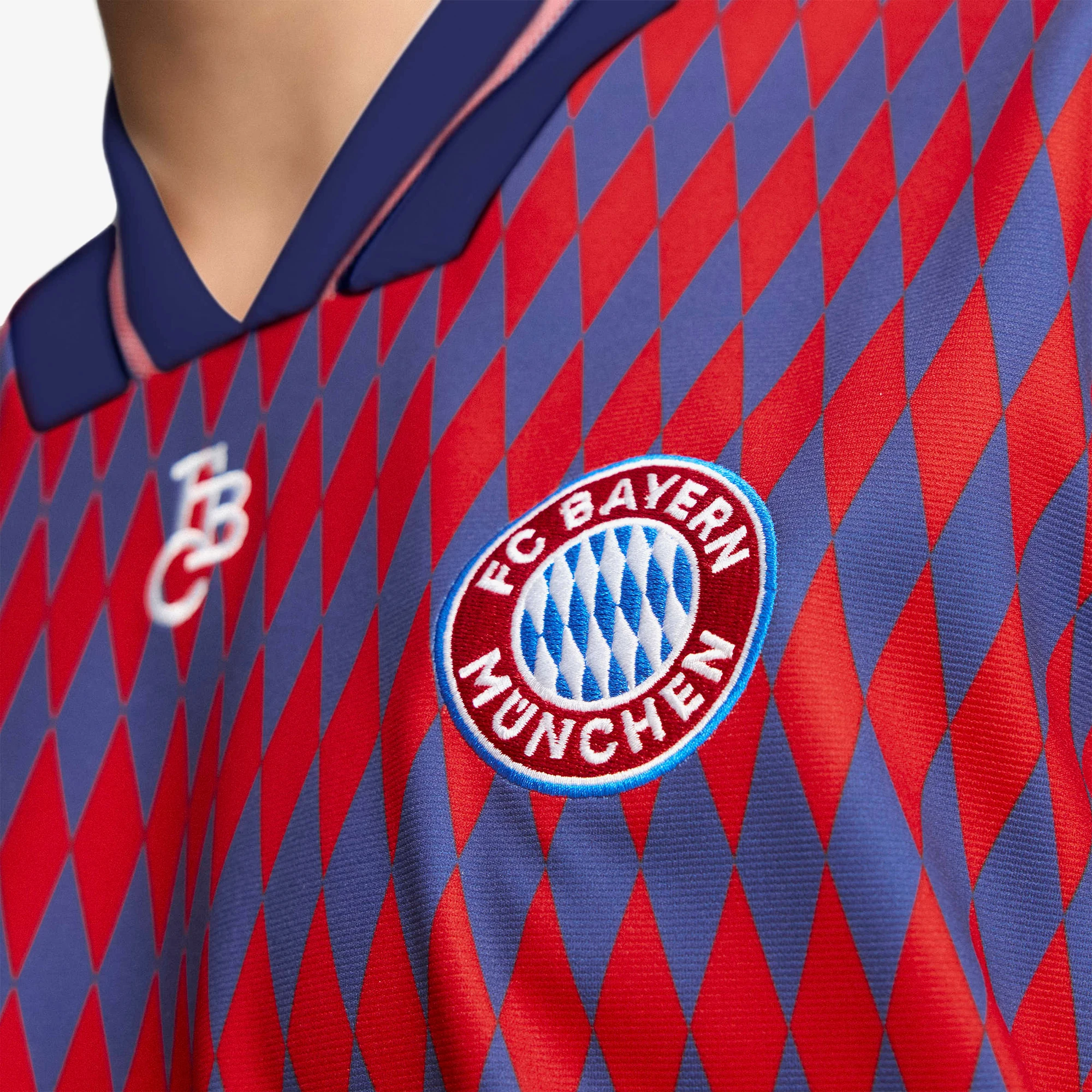 FC Bayern Munich Jersey 'Red & Dark Blue'