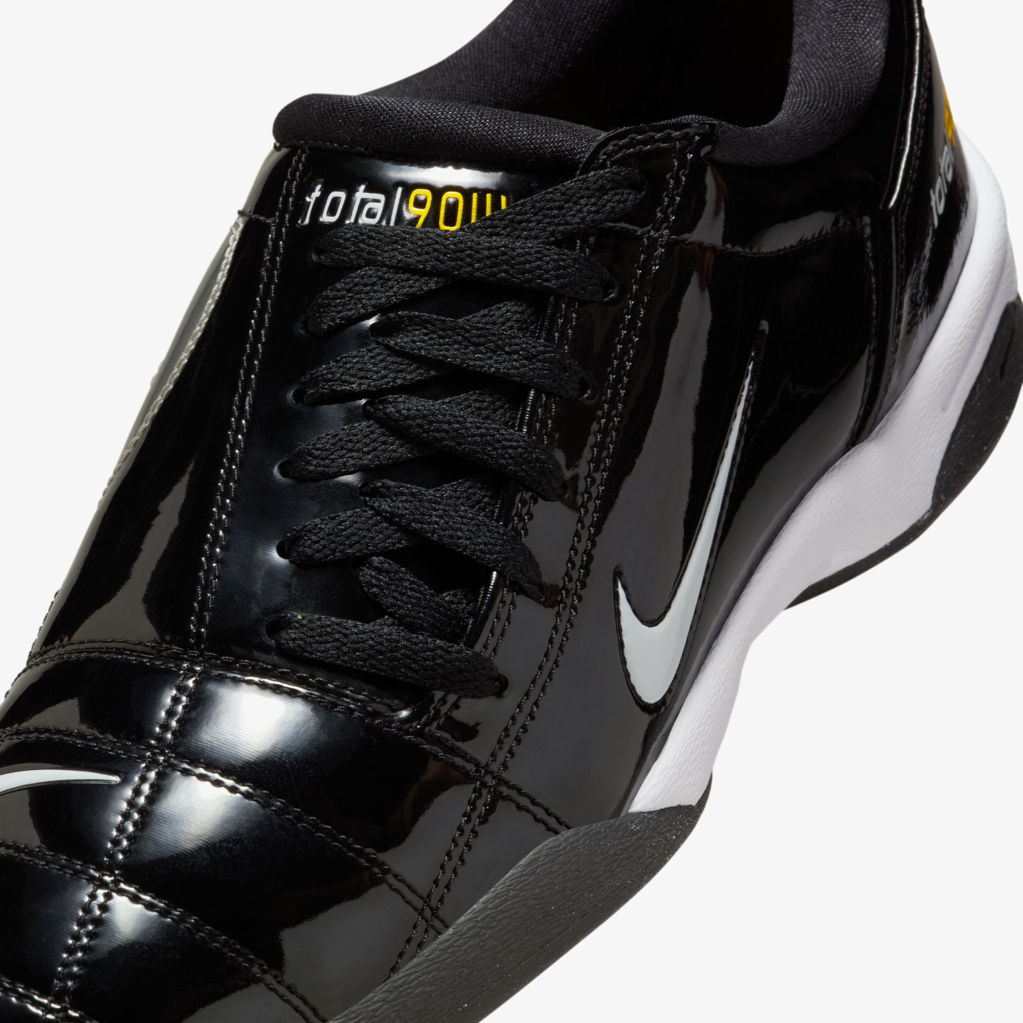 Total 90 III SP 'Black'