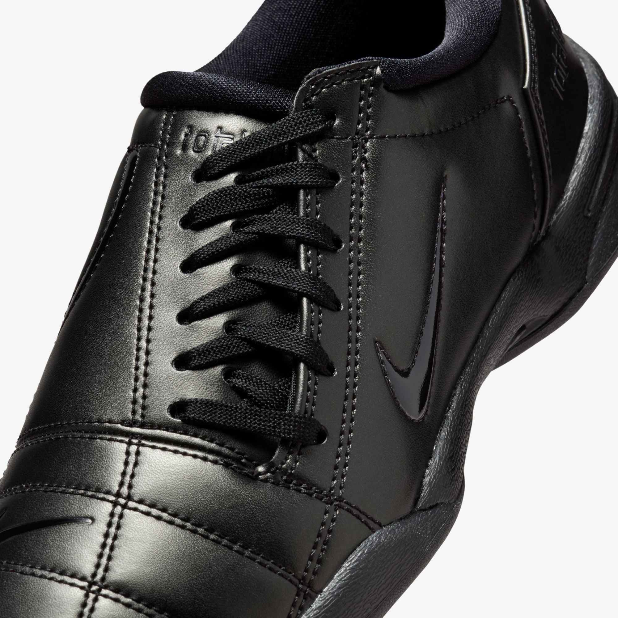 Total 90 III 'Black Anthracite'