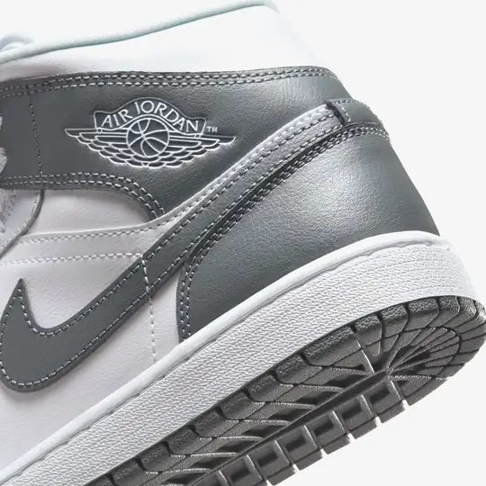 Air Jordan 1 Mid 'White Smoke Grey' (W) - Görsel 9