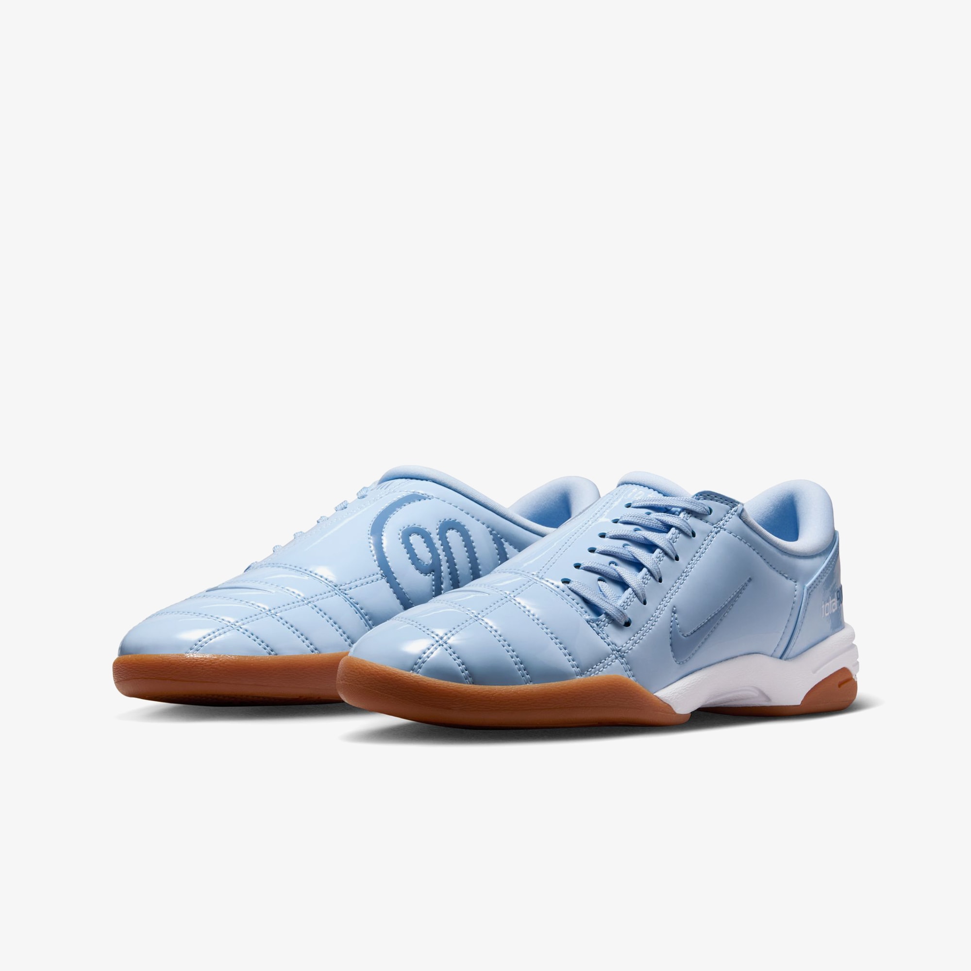 Total 90 III 'Celestine Blue Gum' (W)