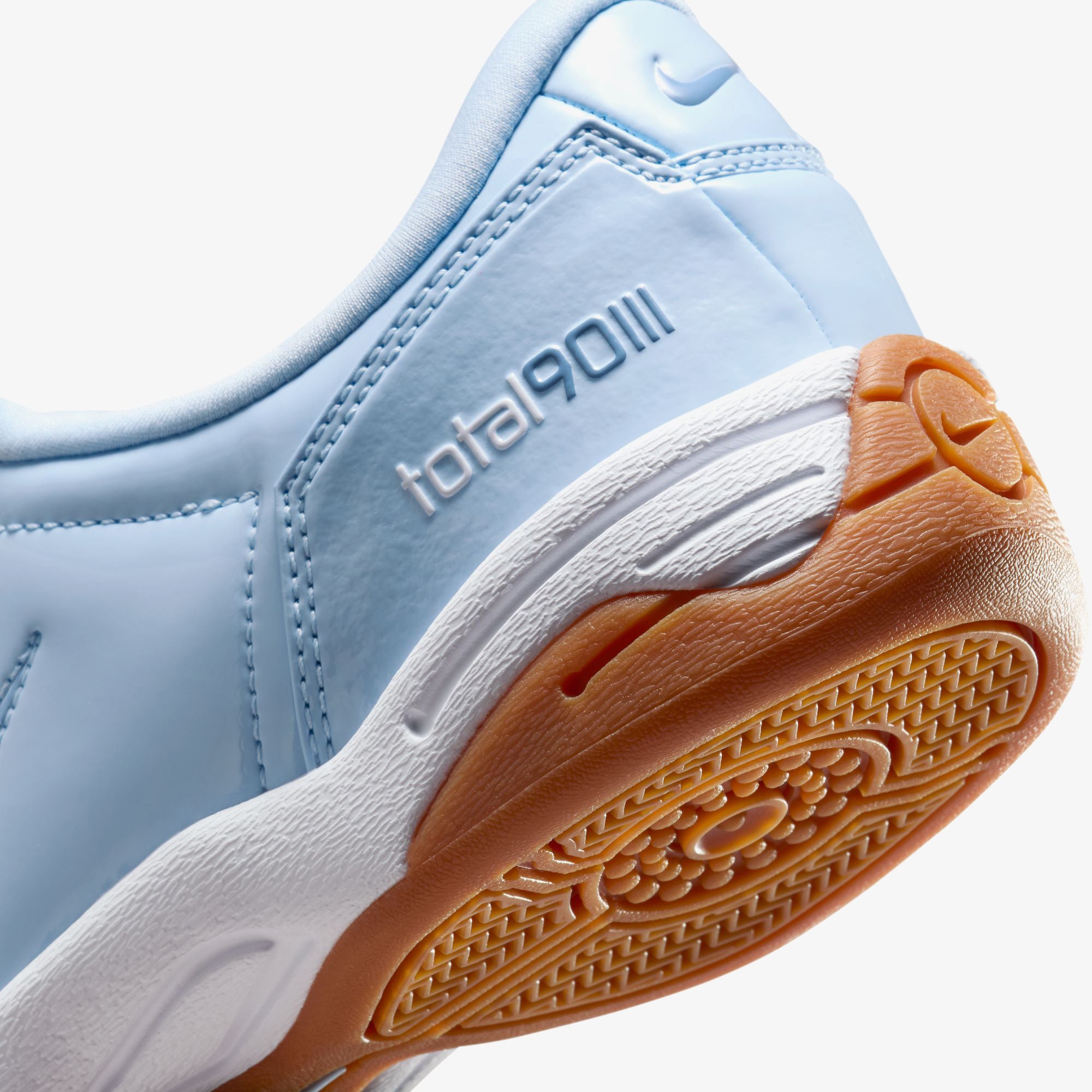 Total 90 III 'Celestine Blue Gum' (W)
