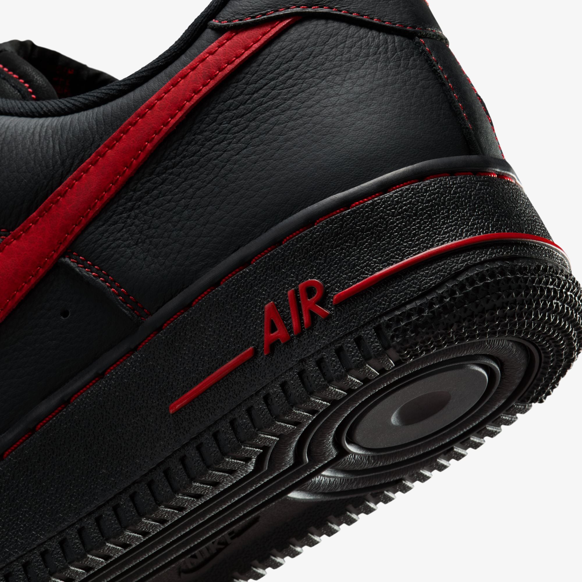 Air Force 1 '07 LV8 'Bred'