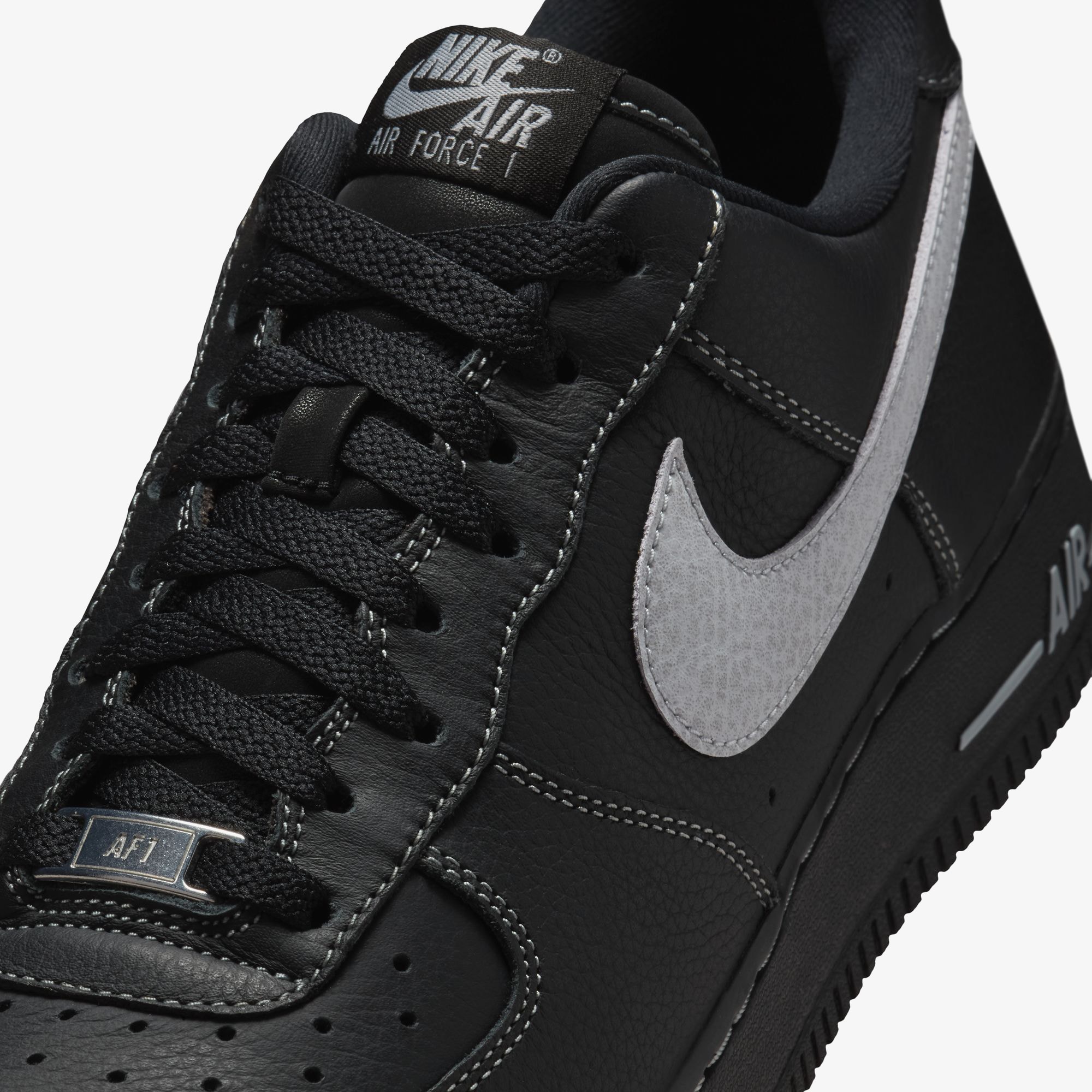 Air Force 1 Low '07 LV8 'Black Grey'