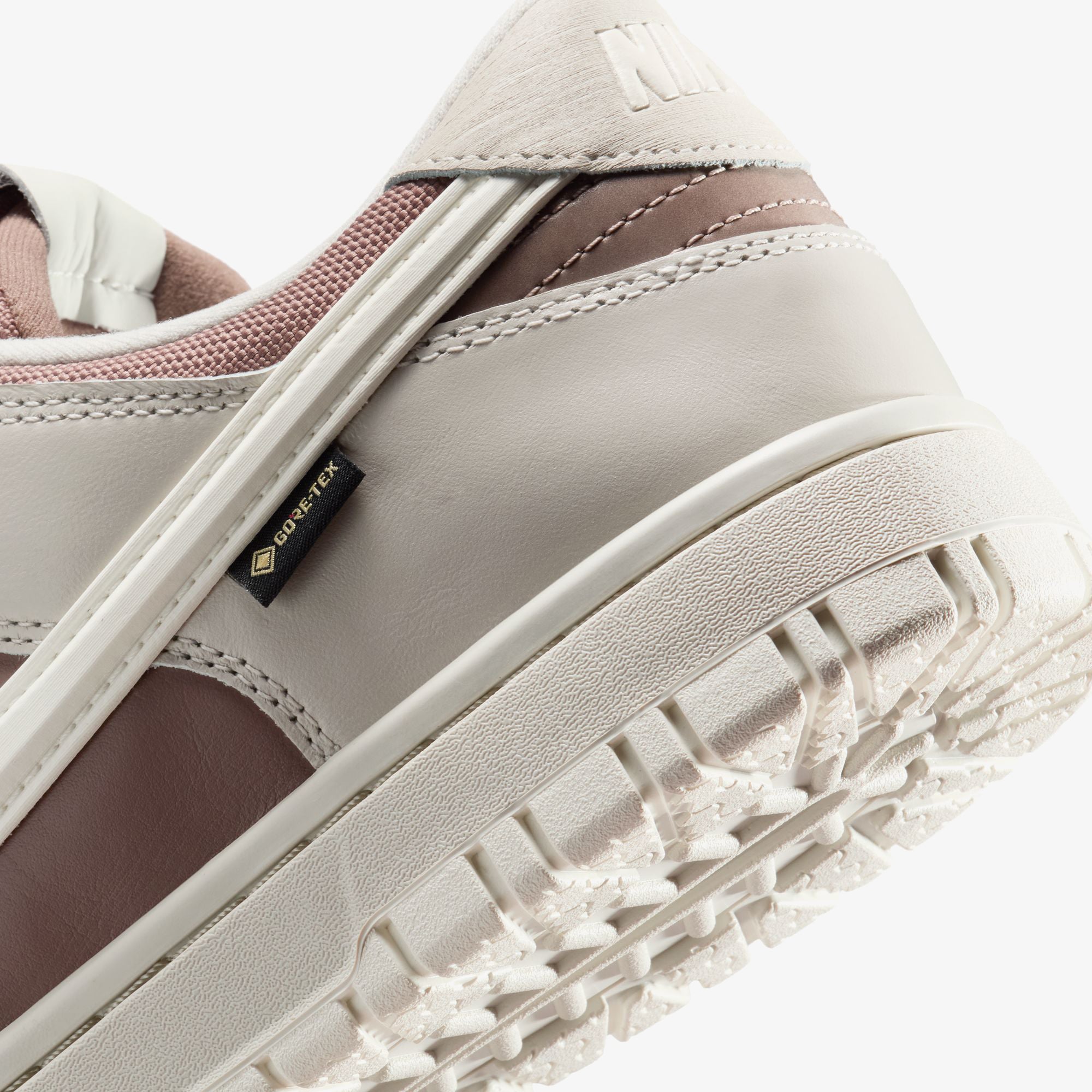 Dunk Low Gore-Tex 'Light Bone'