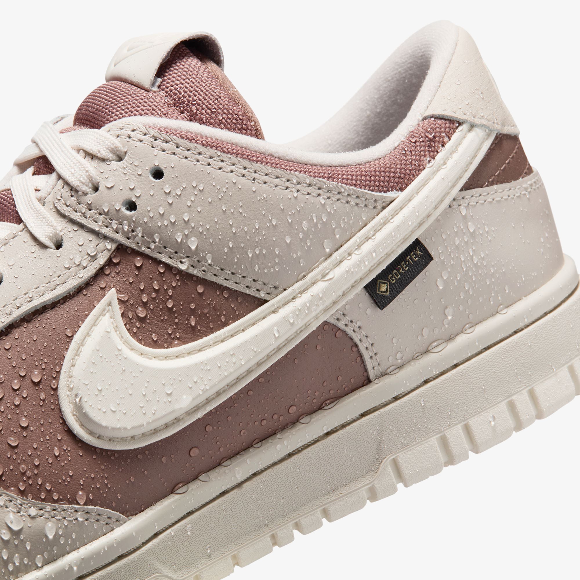 Dunk Low Gore-Tex 'Light Bone'