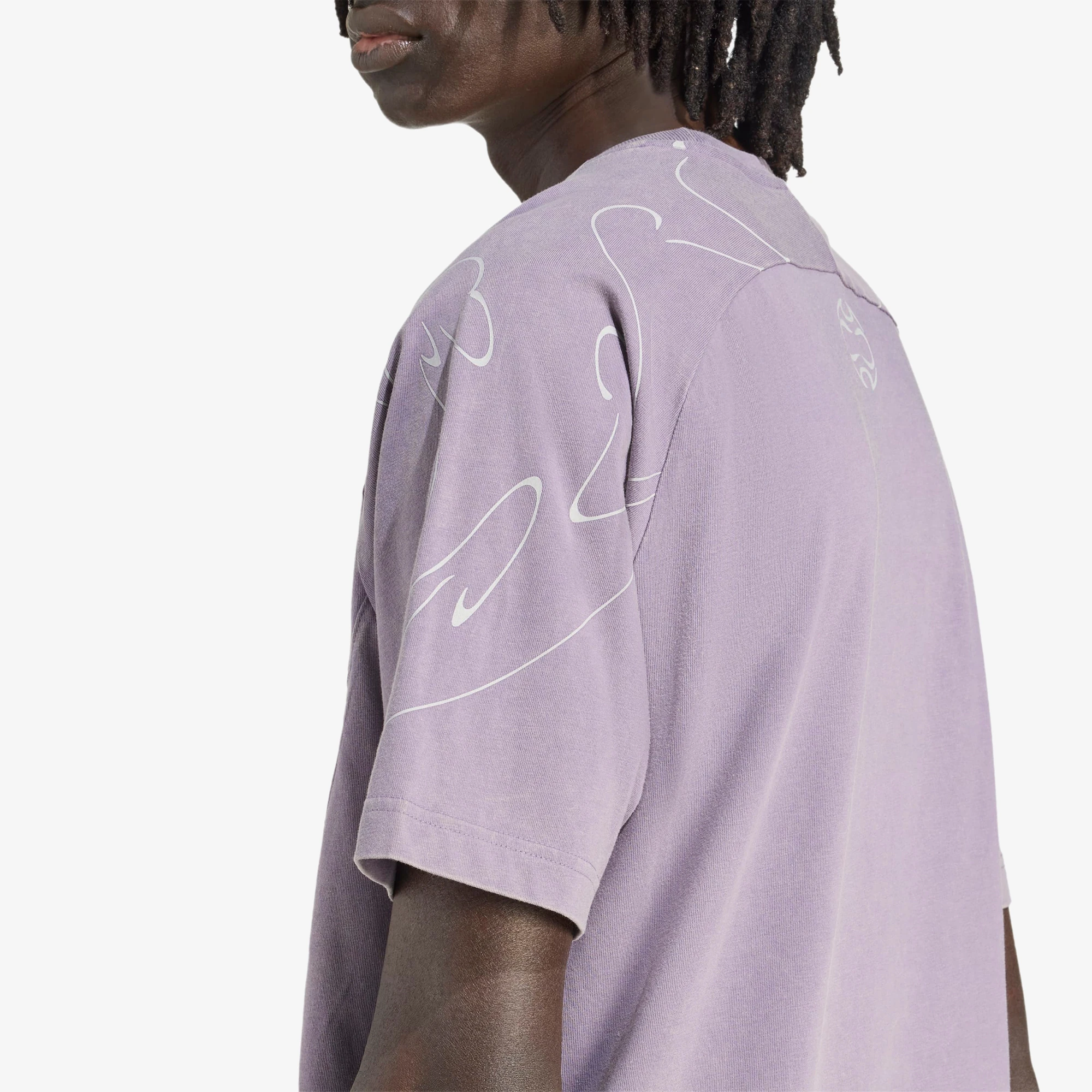 Adilenium Season 4 Teamgeist Graphic T-Shirt 'Shadow Violet'