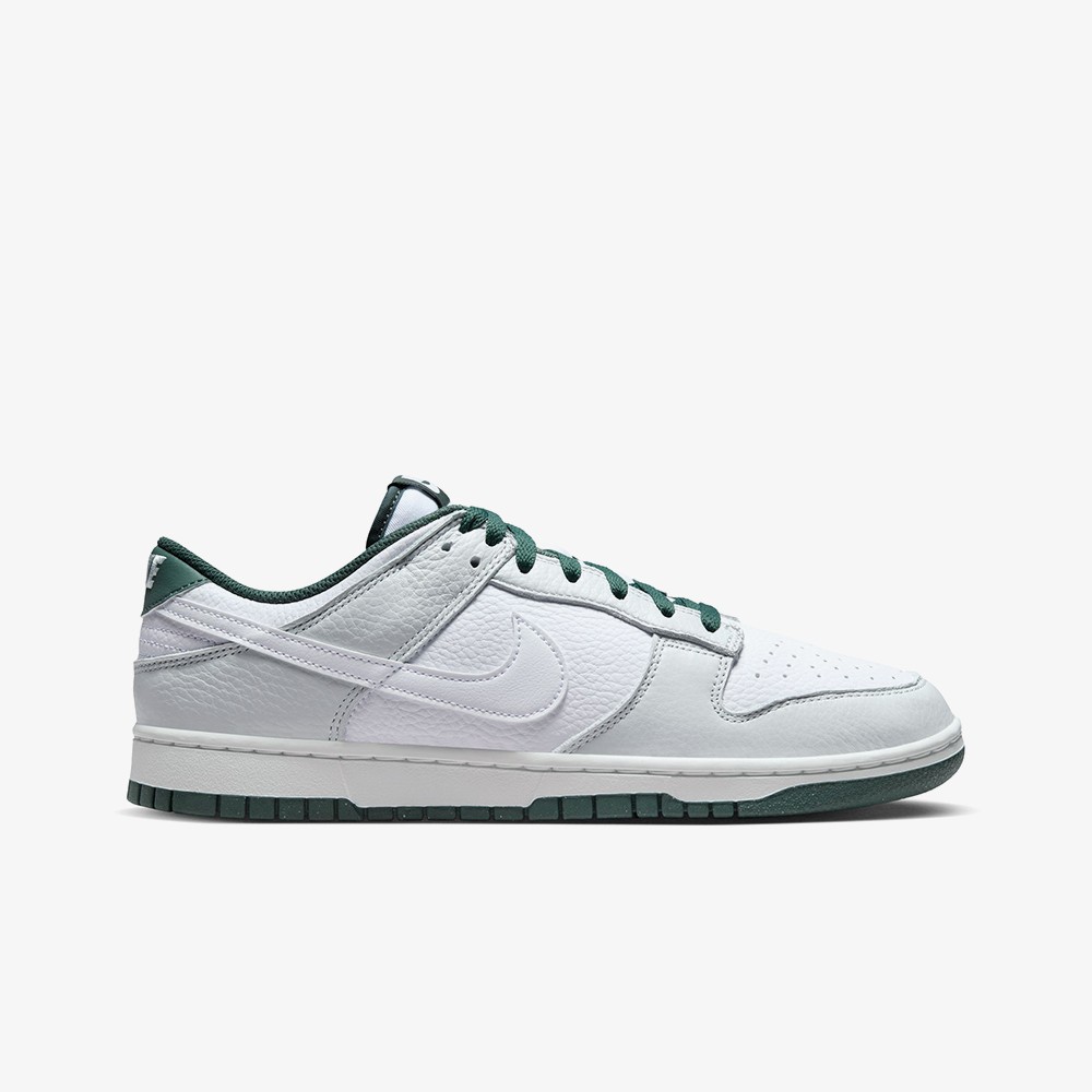 Dunk Low Retro SE Photon Dust