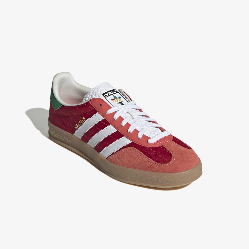 Gazelle Indoor 'Better Scarlet'