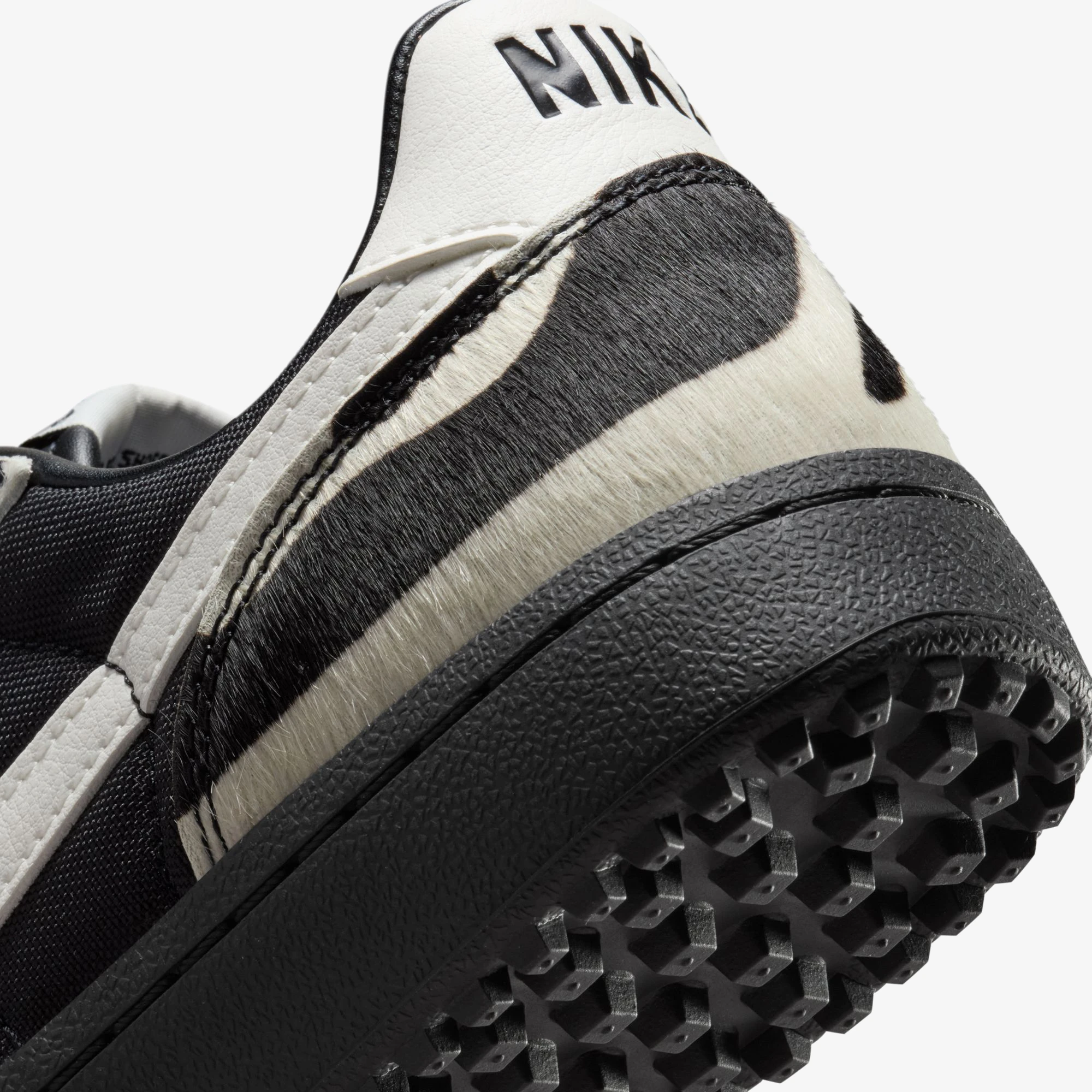 Field General 'Black Sail Zebra Print' (W)