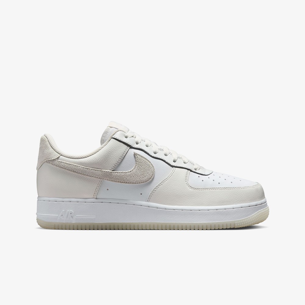 Nike son of force women's white hotsell