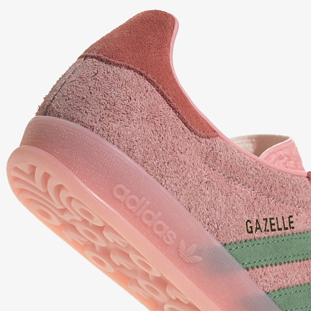 Gazelle Indoor 'Semi Pink Spark'