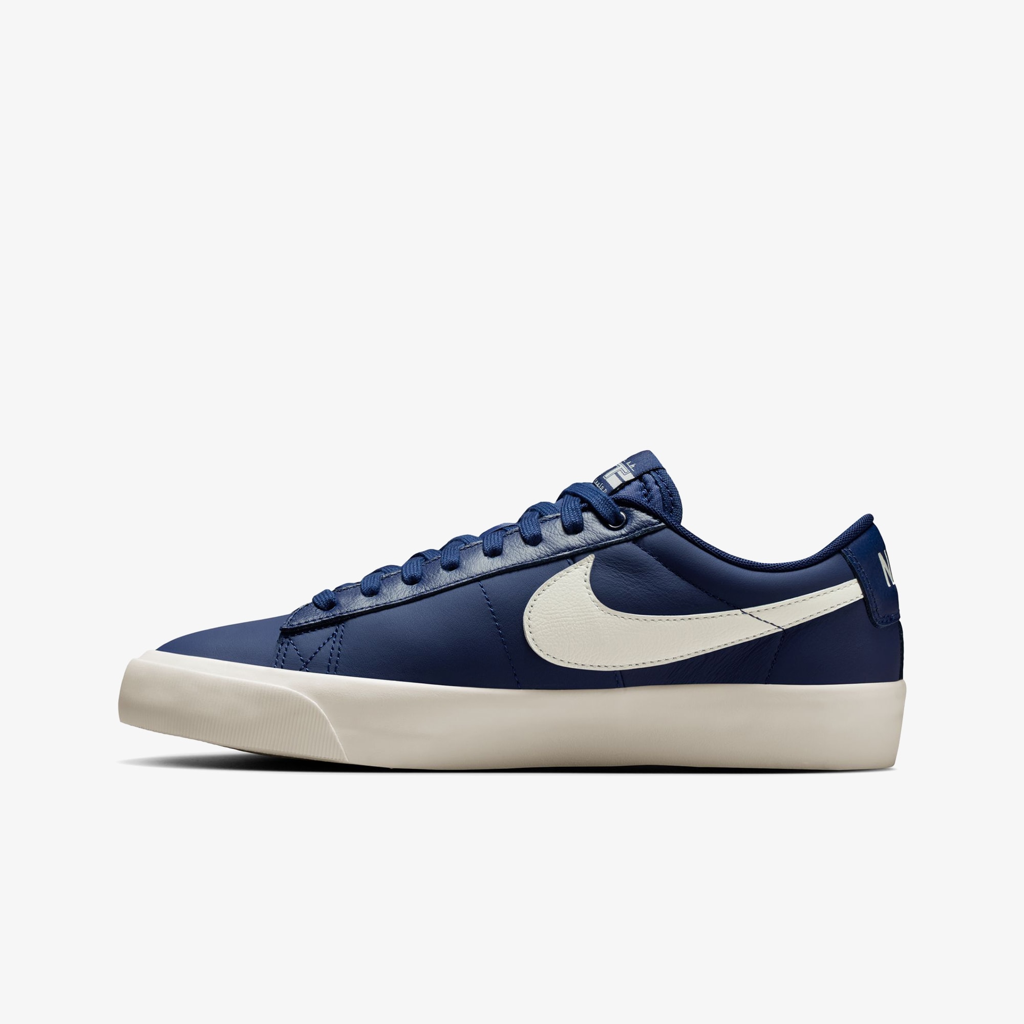 Nike SB Blazer Low Pro GT 'Blue Void'