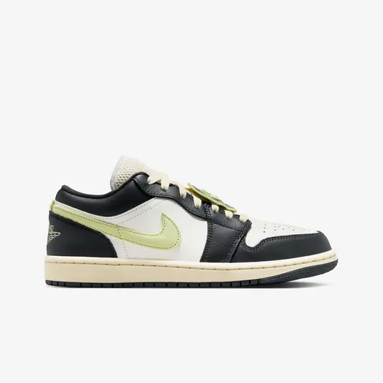 Air Jordan 1 Low SE 'Fall League' (W) - Görsel 2