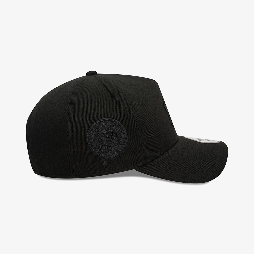 New York Yankees Monochrome E-Frame Adjustable Cap 'Black'