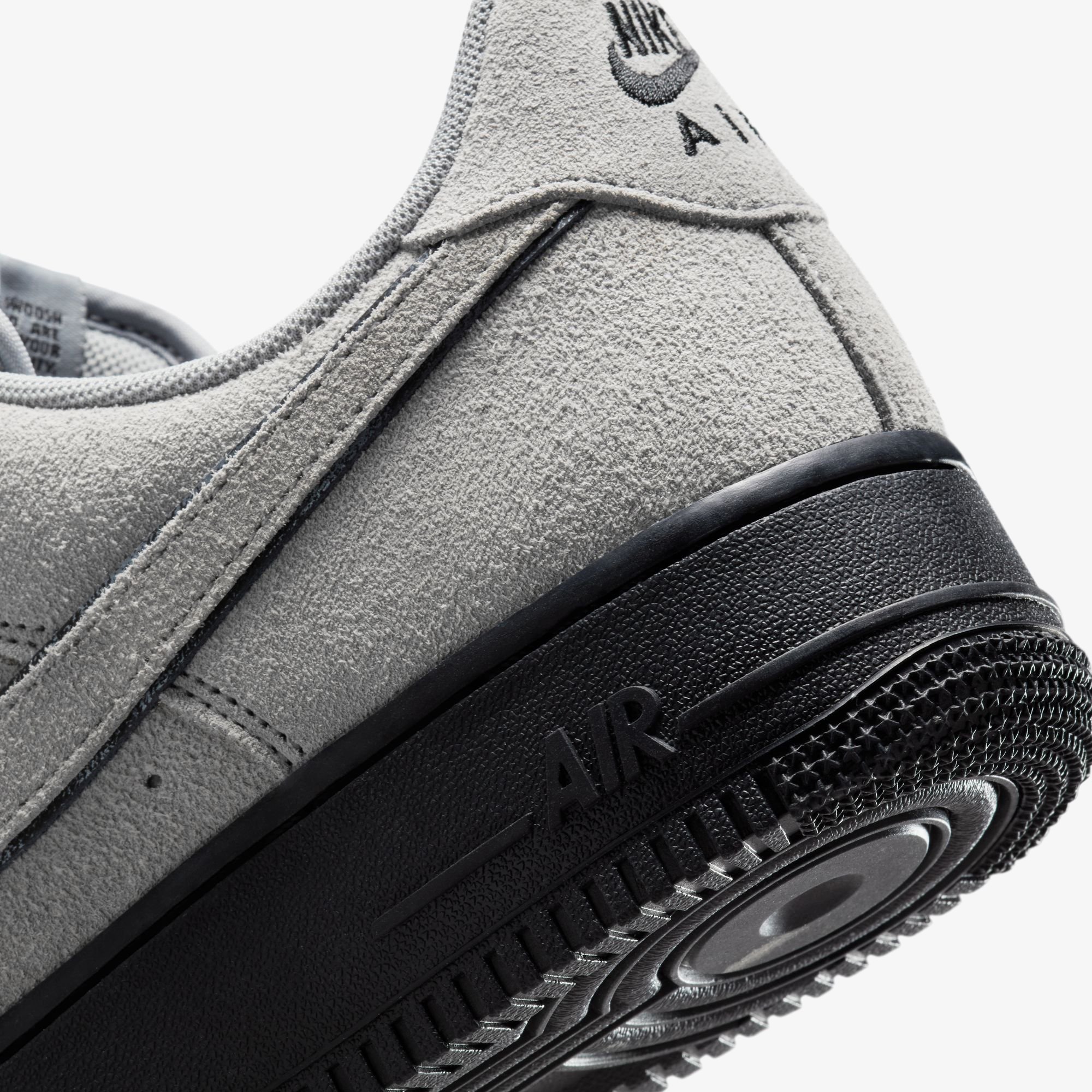 Air Force 1 '07 LV8 'Light Smoke Grey'