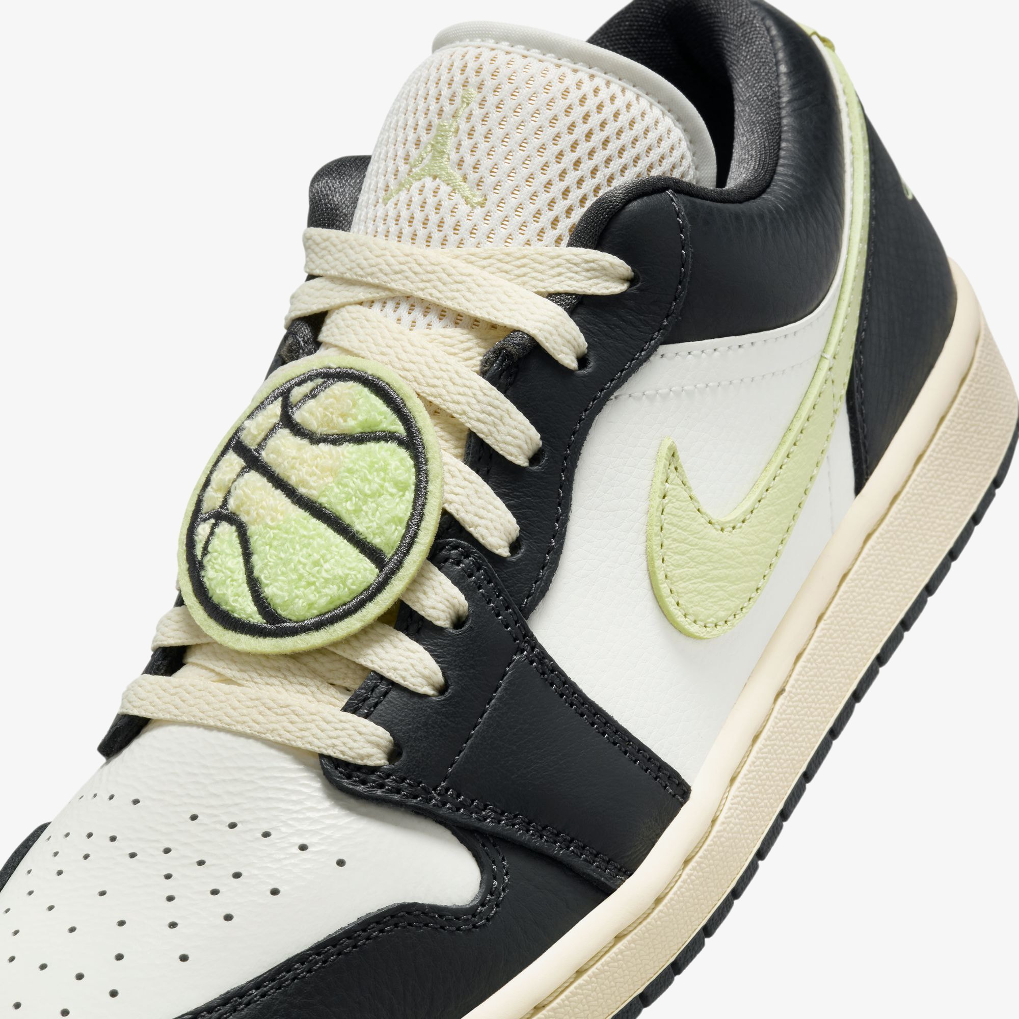 Air Jordan 1 Low SE 'Fall League' (W)