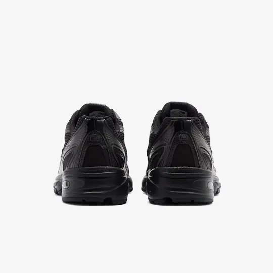 740 'Triple Black' - Görsel 6