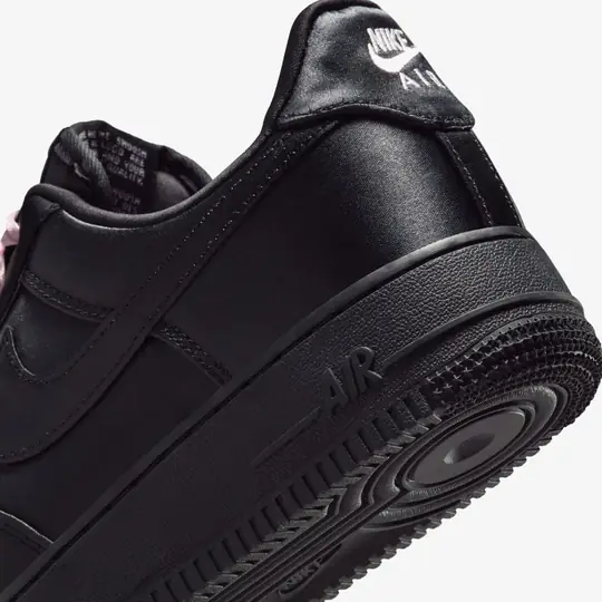 Air Force 1 Low '07 LV8 'Black Satin' (W) - Görsel 8