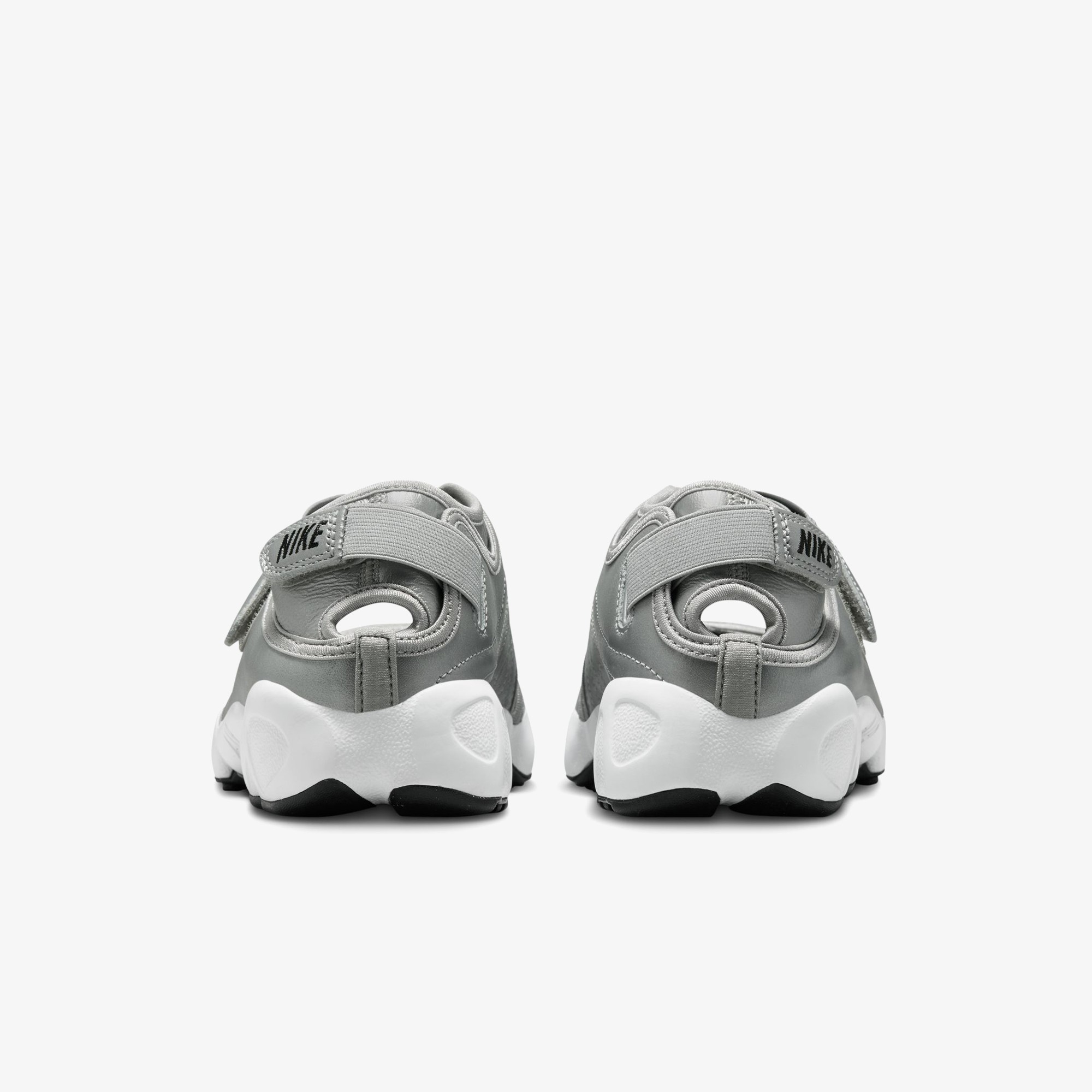 Air Rift Leather 'Metallic Silver Sail' (W)