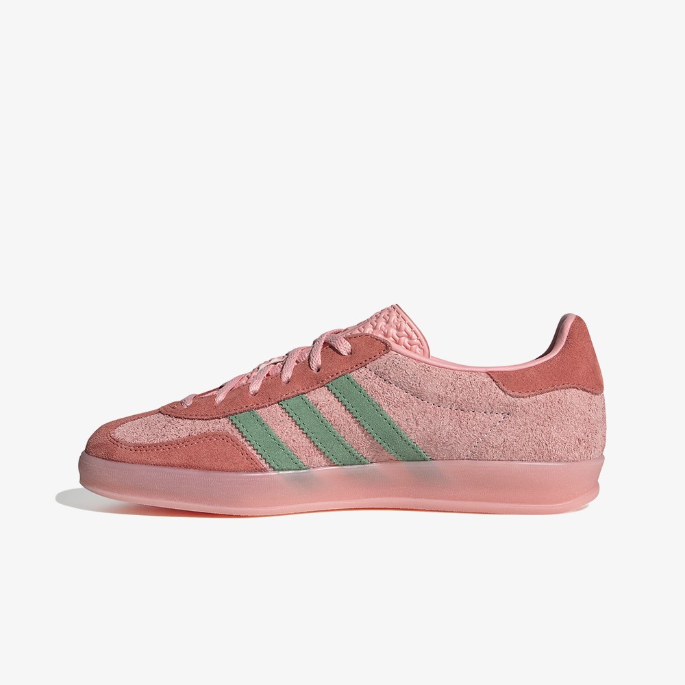 Gazelle Indoor 'Semi Pink Spark'