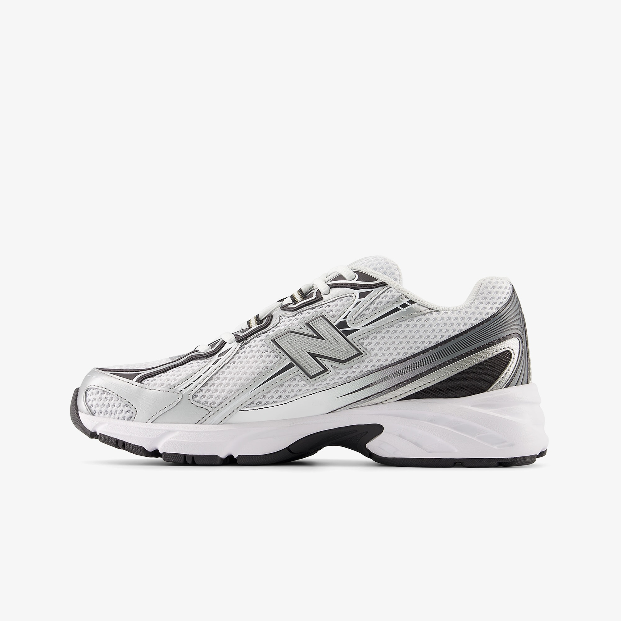 740 'White Grey Metalic'