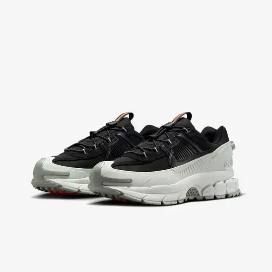 Zoom Vomero 5 Roam 'Black Light Silver' - Görsel 4