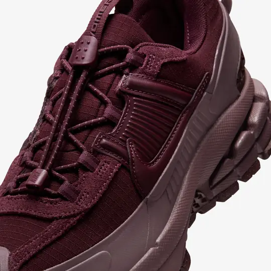 Zoom Vomero Roam 'Burgundy Crush' - Görsel 8