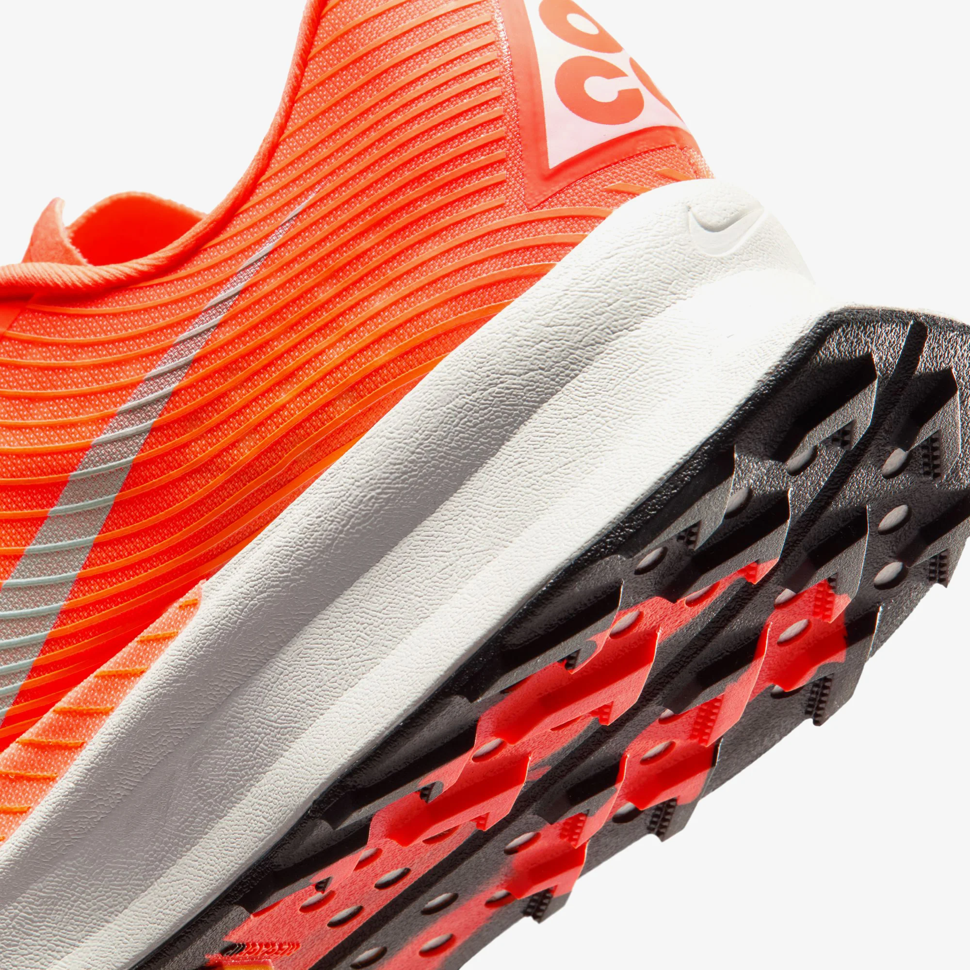 Nike ACG Ultrafly Trail 'Hyper Crimson' - WUNDER