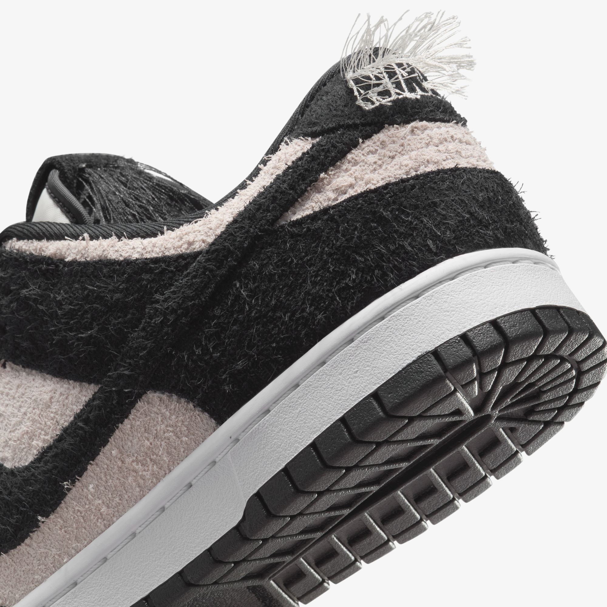 Dunk Low Retro SE 'Panda Monium White'