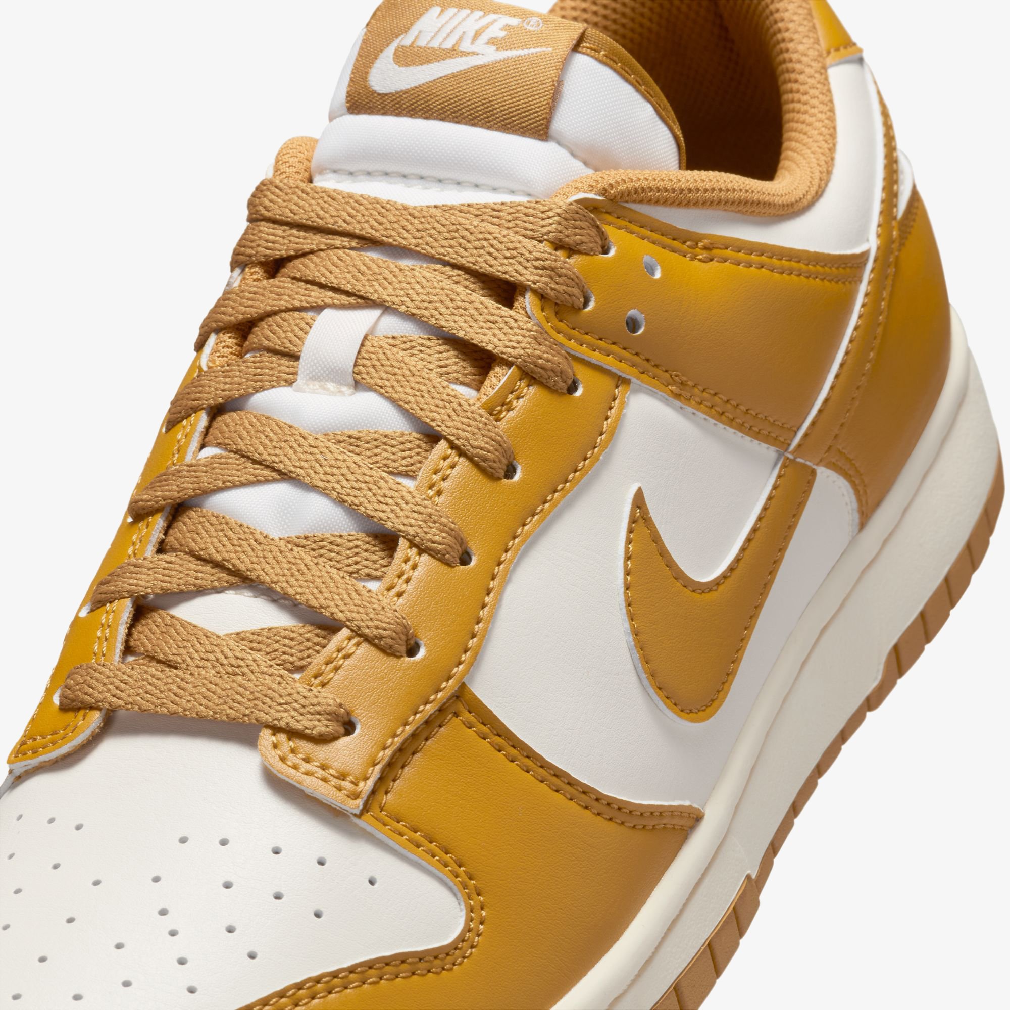 Dunk Low 'Pale Ivory Wheat'