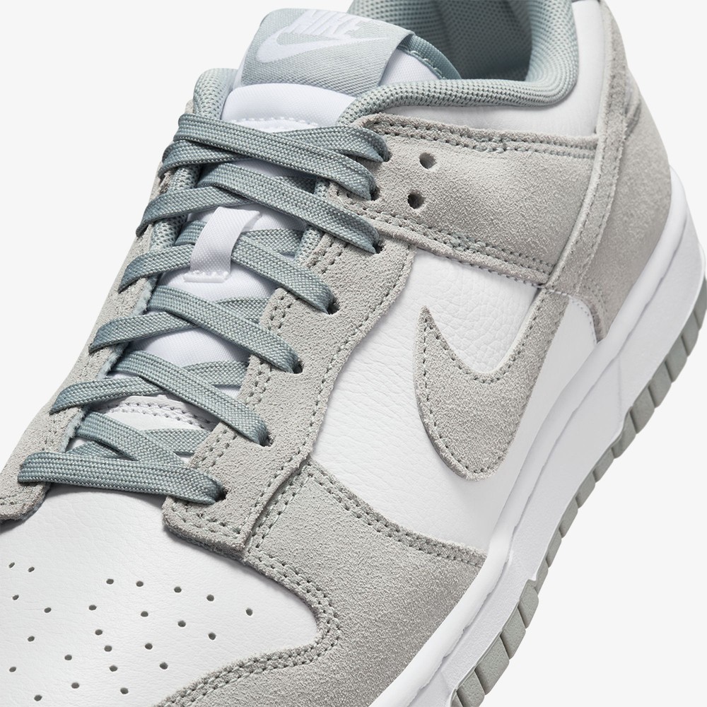 Dunk Low SE White 'Light Pumice'