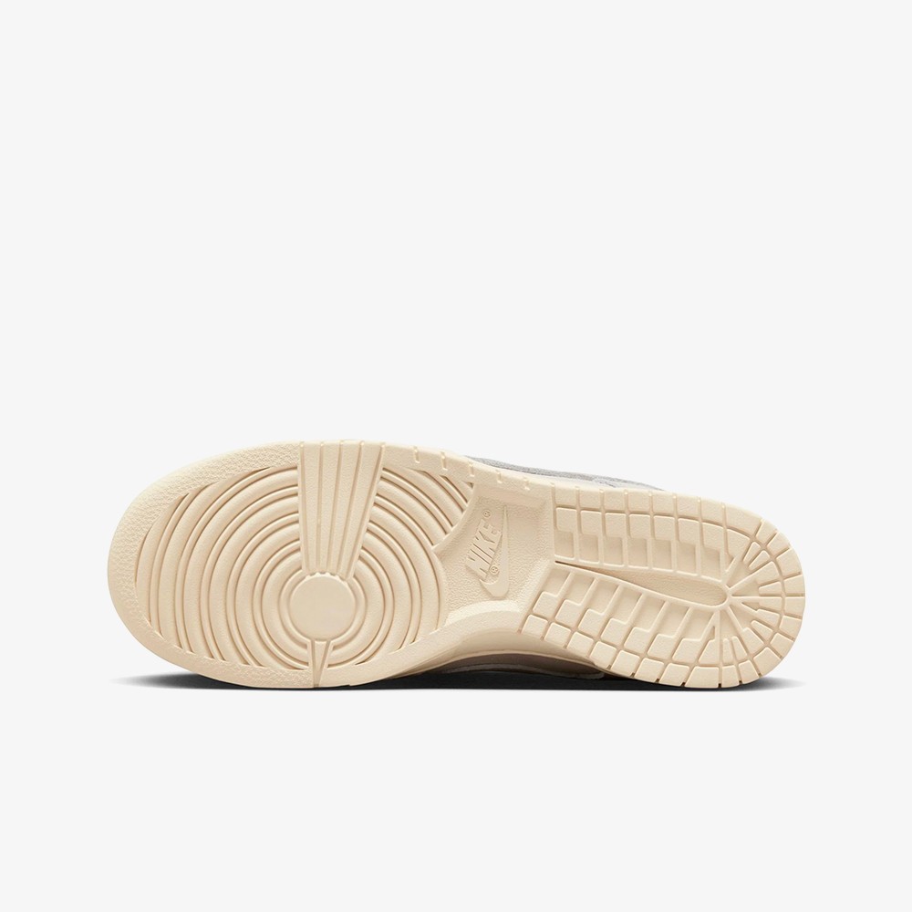 Dunk Low 'Light Orewood Brown'