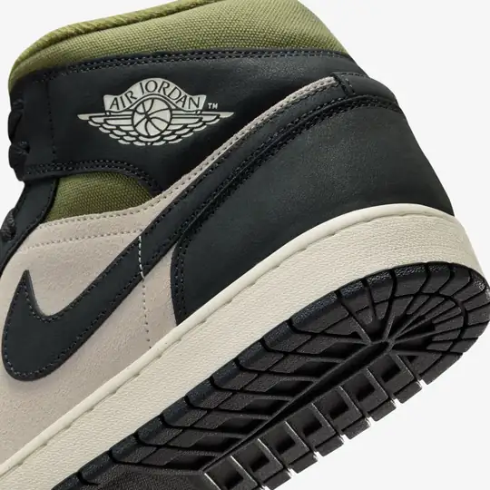 Air Jordan 1 Mid SE 'Off Noir Medium Olive' - Görsel 9