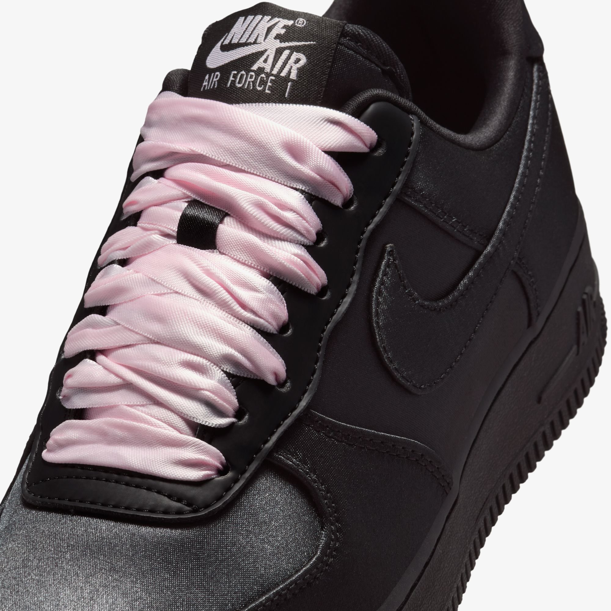 Air Force 1 Low '07 LV8 'Black Satin' (W)