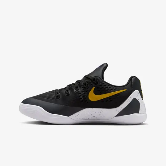Kobe 9 EM Low TB 'Black University Gold' (GS) - Görsel 3