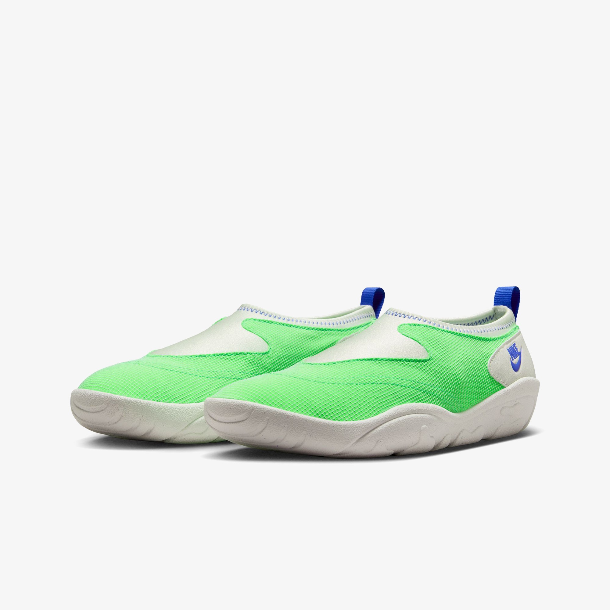 Aqua Turf 'Green Strike'